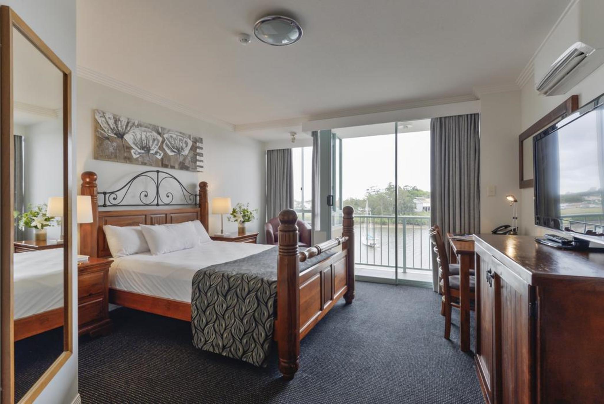 Burnett Riverside Hotel بوندابيرج المظهر الخارجي الصورة
